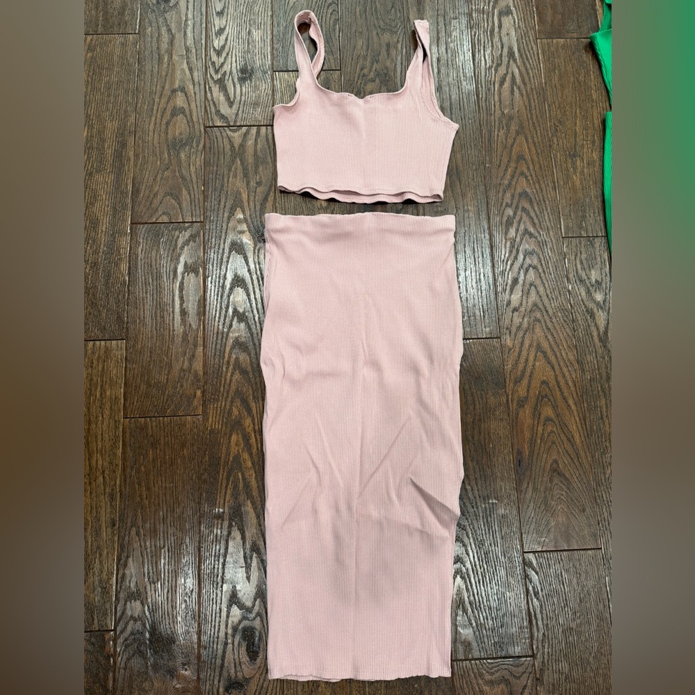 Lulus light pink set.  Size small.  Worn once.  Great condition